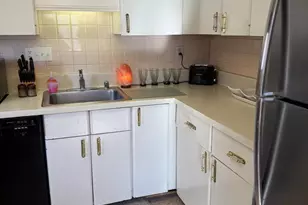 637 22nd St S, Arlington, VA 22202 - Photo 2