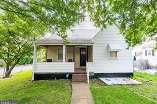 1037 16th St S, Arlington, VA 22202 - Photo 2