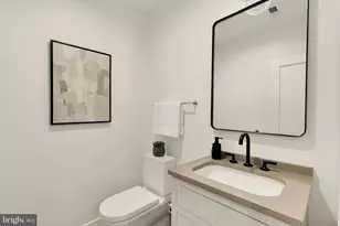 135 N Edgewood St, Arlington, VA 22201 - Photo 56