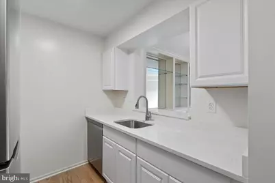 2100 Langston Boulevard #431, Arlington, VA 22201 - Photo 8