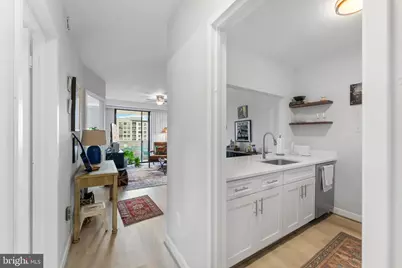 4141 N Henderson Road #614, Arlington, VA 22203 - Photo 6