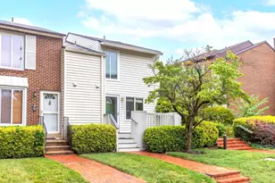 935 S Taylor St, Arlington, VA 22204 - Photo 2