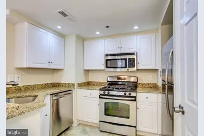 1045 N Utah Street #2-602, Arlington, VA 22201 - Photo 4