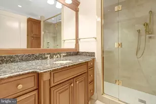 1201 N Nash St, Arlington, VA 22209 - Photo 32