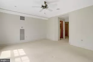 1201 N Nash St, Arlington, VA 22209 - Photo 40