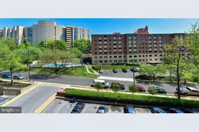 1300 Army Navy Drive #608, Arlington, VA 22202 - Photo 2