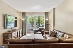 1021 N Garfield St, Arlington, VA 22201 - Photo 4