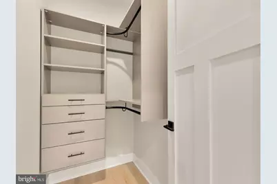 923 17th Street S, Arlington, VA 22202 - Photo 36