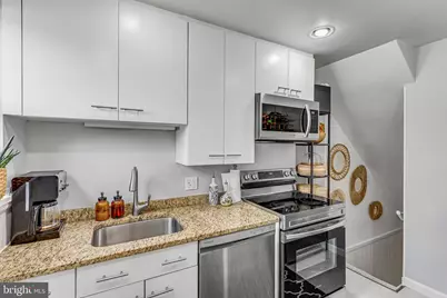 4847 27th Road S, Arlington, VA 22206 - Photo 8