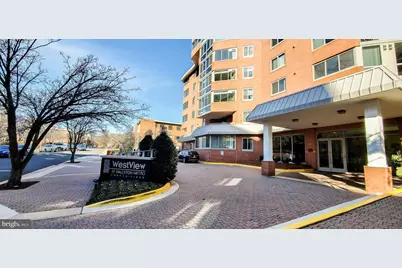 1001 N Vermont Street #811, Arlington, VA 22201 - Photo 2