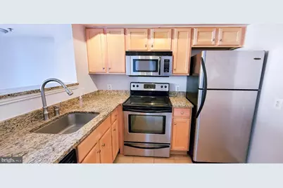 1001 N Vermont Street #811, Arlington, VA 22201 - Photo 8