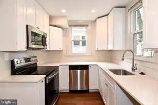 633 24th St S, Arlington, VA 22202 - Photo 14