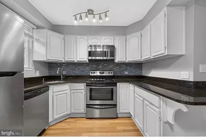 2812 S Wakefield Street #D, Arlington, VA 22206 - Photo 6