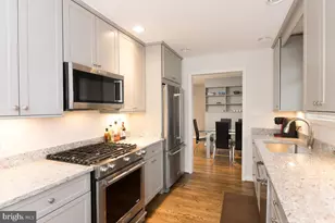1405 N George Mason Dr, Arlington, VA 22205 - Photo 10