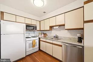 4201 Cherry Hill Rd, Arlington, VA 22207 - Photo 22