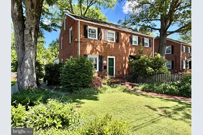 6931 26th Street N, Arlington, VA 22213 - Photo 2