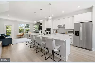 1015 S Taylor Court, Arlington, VA 22204 - Photo 2