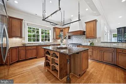 1908 S Arlington Ridge Road, Arlington, VA 22202 - Photo 26