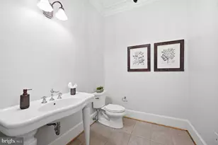1908 S Arlington Ridge Rd, Arlington, VA 22202 - Photo 36