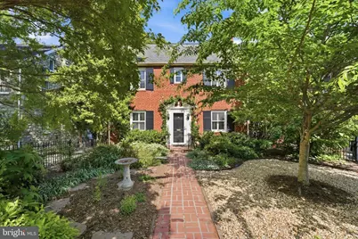 1911 N Harvard Street, Arlington, VA 22201 - Photo 2