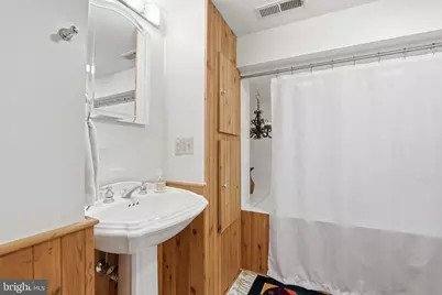 1911 N Harvard Street, Arlington, VA 22201 - Photo 32