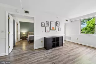 1276 N Wayne St, Arlington, VA 22201 - Photo 8