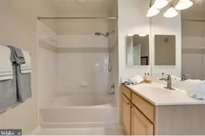 2301 25th Street S #4-301, Arlington, VA 22206 - Photo 4