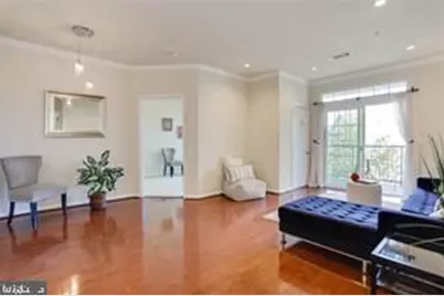 2301 25th Street S #4-301, Arlington, VA 22206 - Photo 1