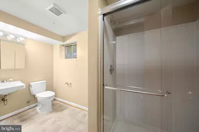 877 N Nottingham Street N, Arlington, VA 22205 - Photo 18