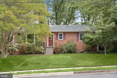877 N Nottingham Street N, Arlington, VA 22205 - Photo 1