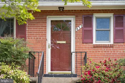 877 N Nottingham Street N, Arlington, VA 22205 - Photo 2