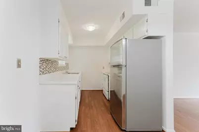 2725 S Walter Reed Drive #B, Arlington, VA 22206 - Photo 14