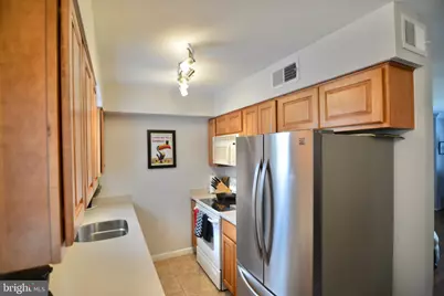 2627 S Walter Reed Drive S #B, Arlington, VA 22206 - Photo 4