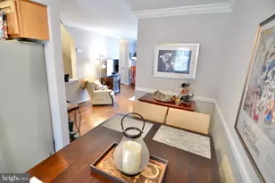 2627 S Walter Reed Dr S, Arlington, VA 22206 - Photo 8
