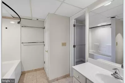 1276 N Wayne Street #1218, Arlington, VA 22201 - Photo 12