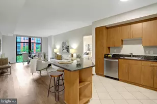 1021 N Garfield St, Arlington, VA 22201 - Photo 4