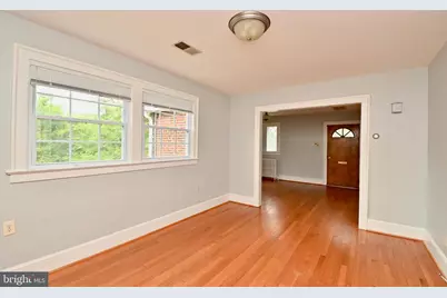 4627 16th Street N, Arlington, VA 22207 - Photo 8