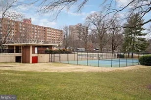 1300 Army Navy Dr, Arlington, VA 22202 - Photo 26