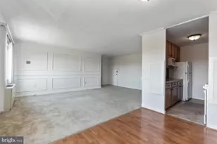 1300 S Arlington Ridge Rd, Arlington, VA 22202 - Photo 2