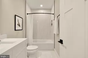5707 9th St N, Arlington, VA 22205 - Photo 56