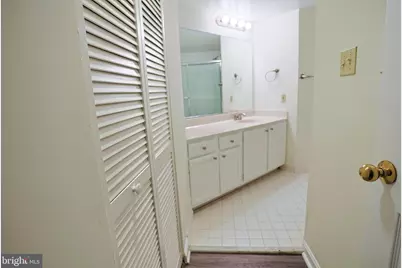 2400 Clarendon Boulevard #205, Arlington, VA 22201 - Photo 18