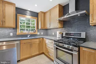 616 26th St S, Arlington, VA 22202 - Photo 14