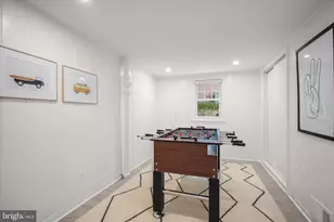 3075 N Pollard Street N, Arlington, VA 22207 - Photo 44