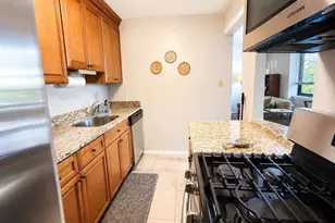4390 Lorcom Ln, Arlington, VA 22207 - Photo 8