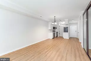 1211 S Eads St, Arlington, VA 22202 - Photo 2
