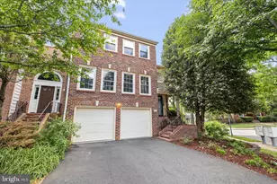 4418 S Pershing Ct, Arlington, VA 22204 - Photo 2