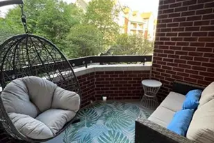 1276 N Wayne St, Arlington, VA 22201 - Photo 6