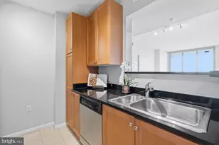851 N Glebe Rd, Arlington, VA 22203 - Photo 12