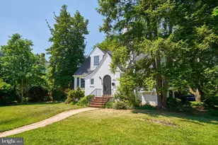 230 N Jackson Street N, Arlington, VA 22201 - Photo 2