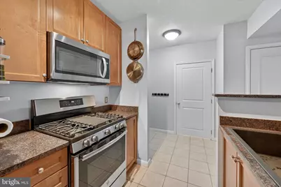 851 N Glebe Road #1301, Arlington, VA 22203 - Photo 4